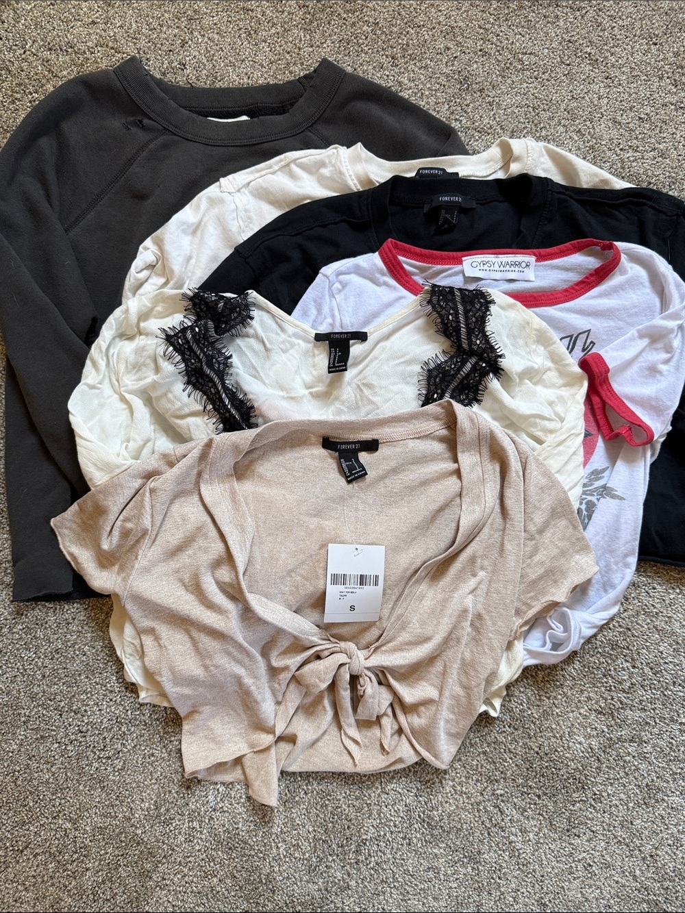 Mixed Women's Tops Bundle with Neutral & Black Tones aerie f21 size small 6 lot